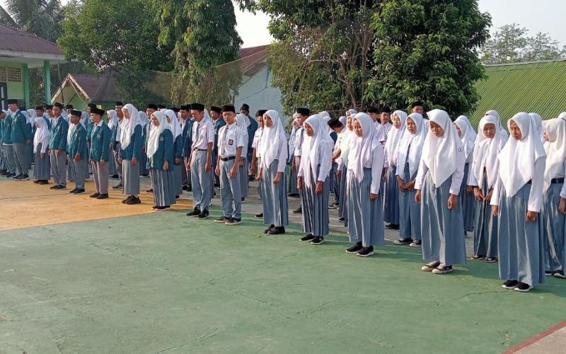 Polsek Ketahun Gelar Police Goes To School di Man 2 Bengkulu Utara
