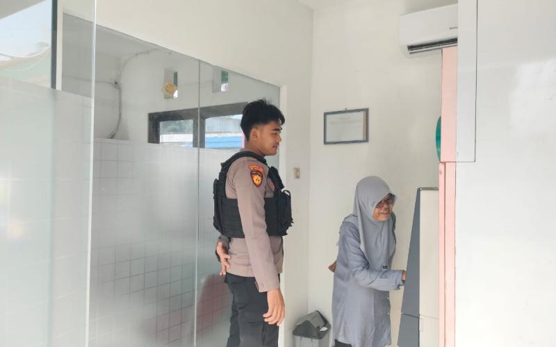 Cegah Kejahatan Perbankan Saat Patroli, Polsek Ketahun Kontrol ATM 
