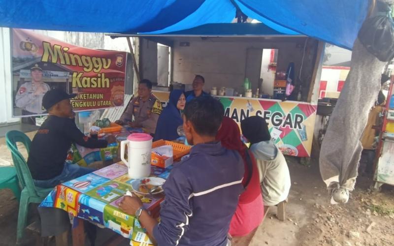 Lewat Program Minggu Kasih, Polsek Ketahun Tampung Aspirasi Warga di Terminal Pasar D1 Ketahun 