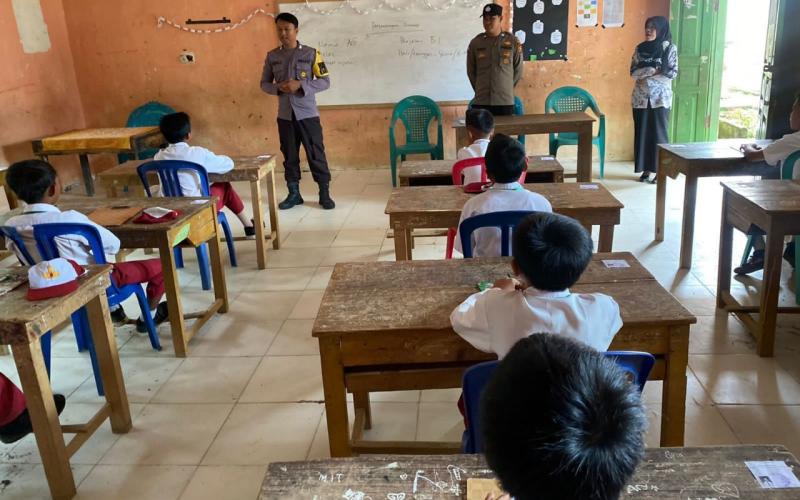 Police Goes To School, Bhabinkamtibmas Edukasi dampak Narkoba kepada Pelajar