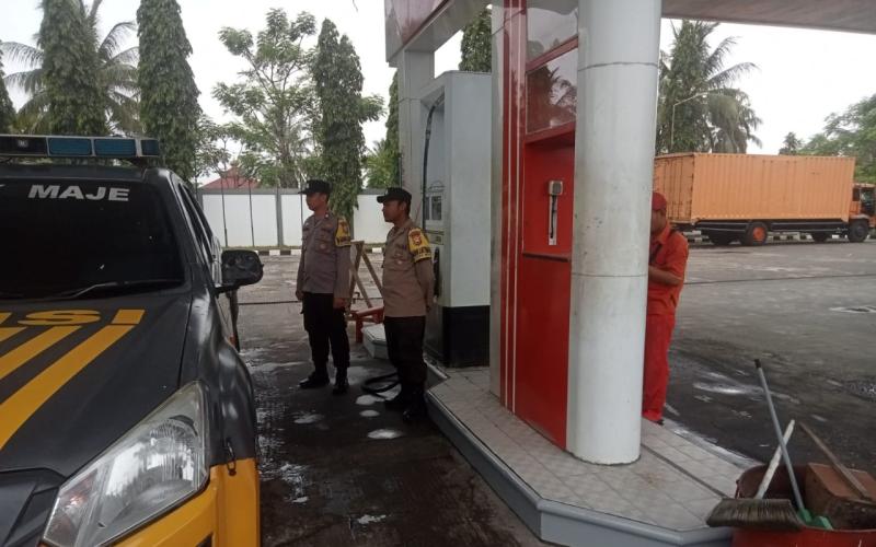 Patroli di SPBU, Polsek Maje Sampaikan Imbauan Kamtibmas 