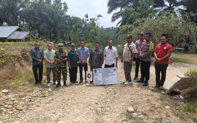 Awasi Dana Desa Kapolsek Hadiri Pelaksanaan Titik Nol Pembangunan