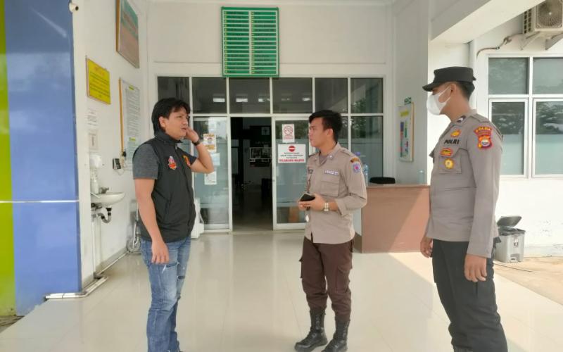 Polsek Ketahun Sambangi Satpam RS Lagita Dalam Patroli Siang