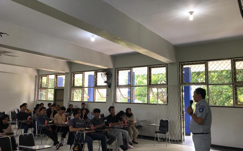 Jasa Raharja Cabang Bengkulu Sampaikan Materi “Etika Berbusana di Dunia Kerja” Pada Program Mengajar Mahasiswa Jurusan Manajemen Universitas Bengkulu