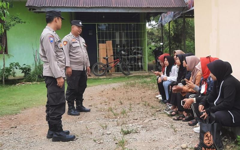 Polsek Padang Jaya Laksanakan Minggu Kasih di Desa Padang Jaya, Terima Keluhan dan Masukan Masyarakat