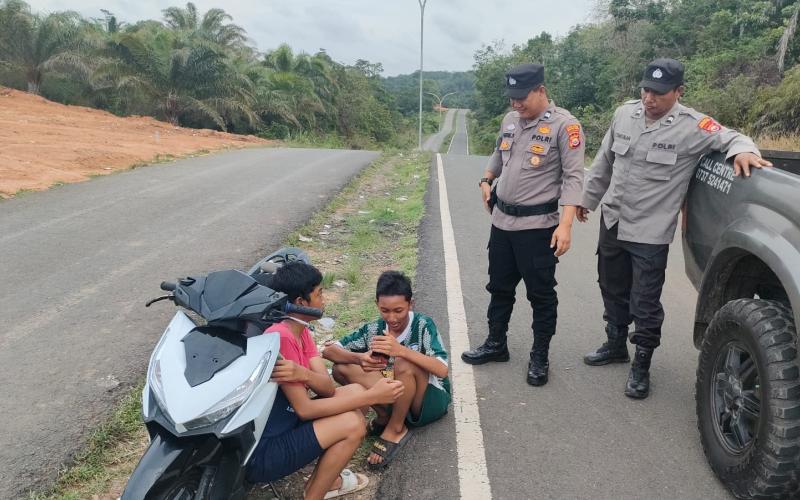 Mencegah Tindak Kejahatan, Polsek Ketahun Sampaikan Himbauan Kamtibmas kepada Warga
