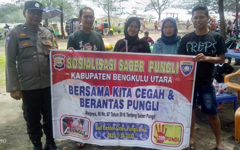 Bhabinkamtibmas Polsek Ketahun Sosialisasi Saber Pungli ke Masyarakat