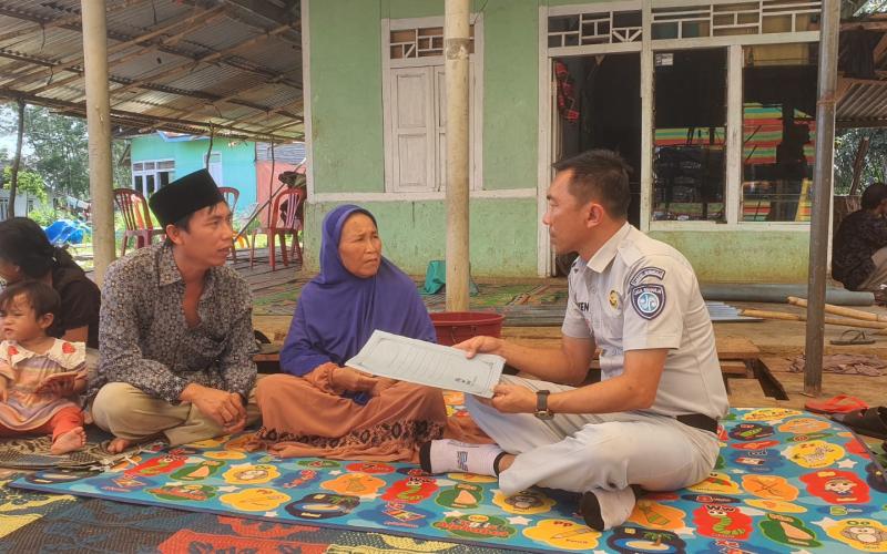 Ahli Waris Korban Laka Maut di Kerkap, Bengkulu Utara Terima Santunan Jasa Raharja 