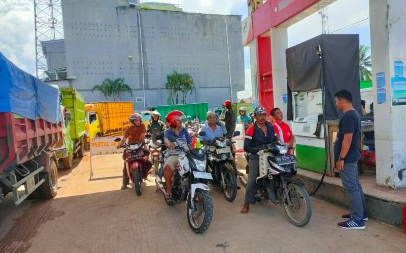 Cek Ketersediaan BBM, Polsek Ketahun Rutin Sambangi SPBU di Wilayahnya