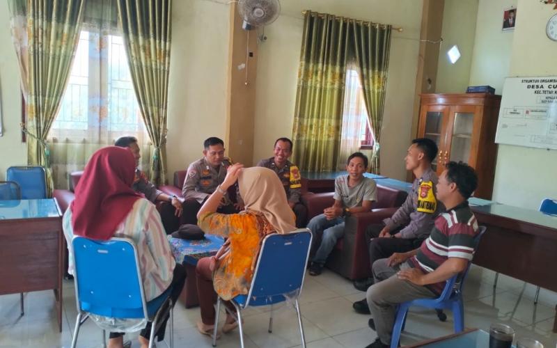 Polsek Kaur Selatan Jumat Curhat Bersama Warga Desa Cucupan