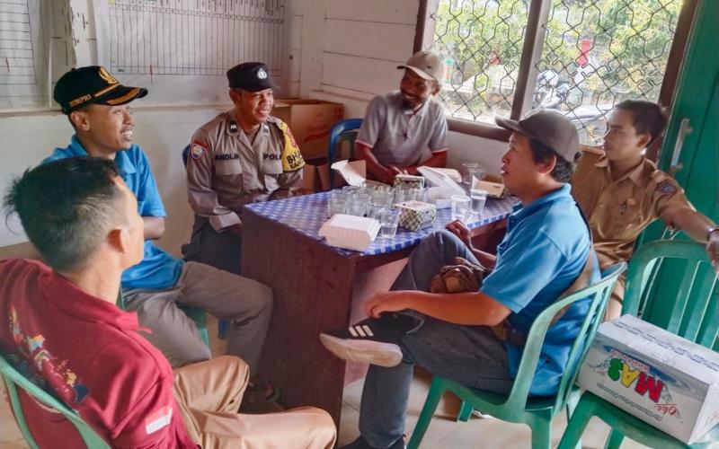 Bhabinkamtibmas Polsek Ketahun Cooling System Dengan Tokoh Masyarakat Paska Pemilu 2024