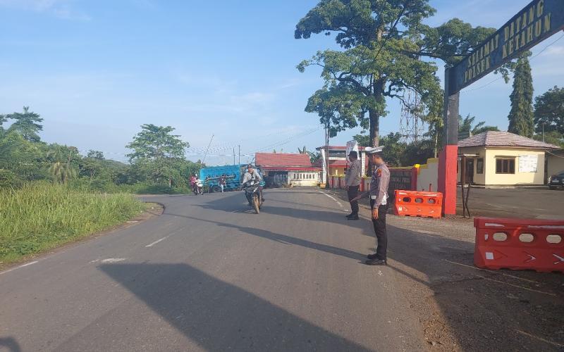 Polsek Ketahun Morning Traffic Control Berikan Pelayanan Pada Masyarkat