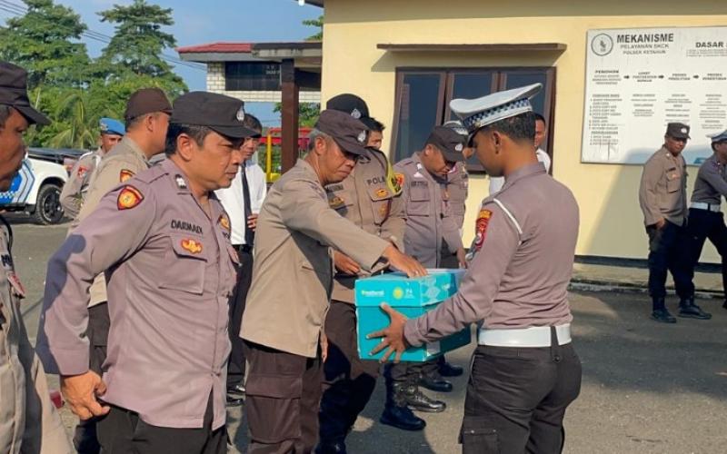Polsek Ketahun Rutin Gerakan Sedekah Bersama Personel Hari Senin