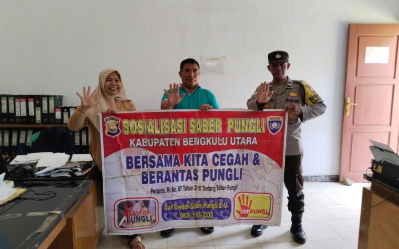 Bhabinkamtibmas Polsek Ketahun Sosialisasi Saber Pungli