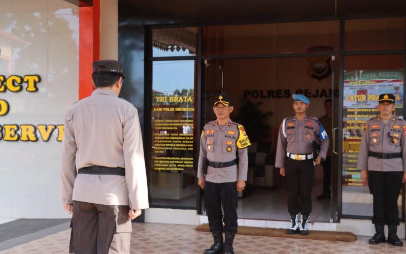 Wakapolres Rejang Lebong Pimpin Upacara Kenaikan Pangkat 