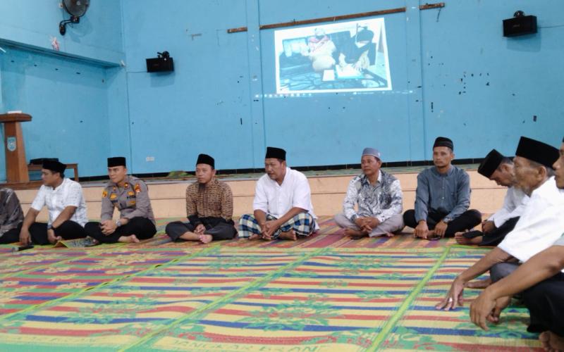 Satbinmas Polres Bengkulu Utara berikan Himbauan Pedagang Kembang Api Agar Tak Menjual Petasan