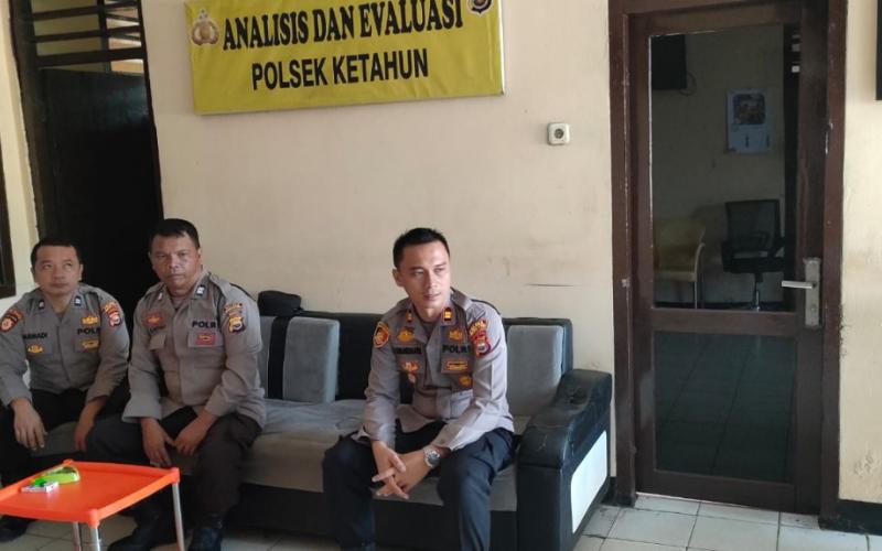 Pimpin Anev Mingguan, Kapolsek Berikan Arahan dan Semangat Dalam Pelaksanaan Tugas Anggotanya