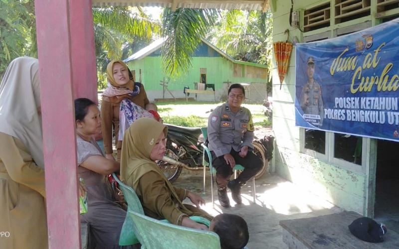 Lewat Jumat Curhat, Polsek Ketahun Menjadi Lebih Dekat Dengan Masyarakat