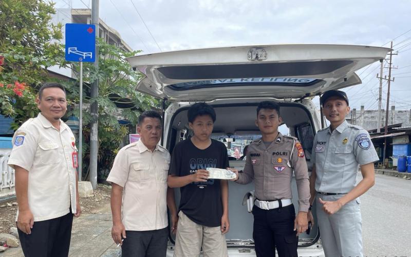 Jasa Raharja Bersama Samsat Bengkulu Selatan Lakukan Pelayanan Publik Melalui Samsat Kitau Bayar Pajak 