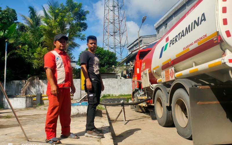 Personel Polsek Ketahun Monitoring dan Pengecekan Ketersediaan BBM di SPBU Ketahun