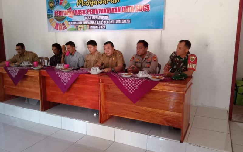 Kanit Binmas Polsek Pino Hadiri Kegiatan Pembekalan Tim Pokja Pendataan SDGs Tahun 2024 di Desa Binaan