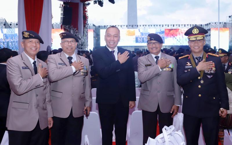 Hadiri Puncak HUT Bhayangkara ke-78 di Monas, Rivan A. Purwantono Apresiasi Transformasi dan Inovasi Polri