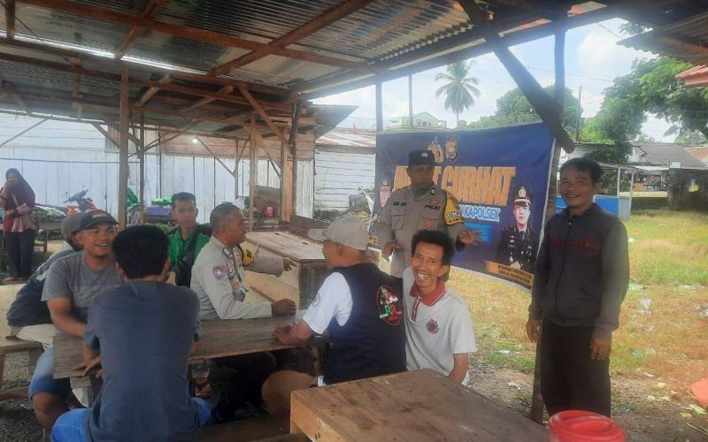 Berikan Rasa Aman dan Ciptakan Kamtibmas, Bhabinkamtibmas Polsek PUT Sampaikan Imbauan Kamtibmas Melalui Jumat Curhat 