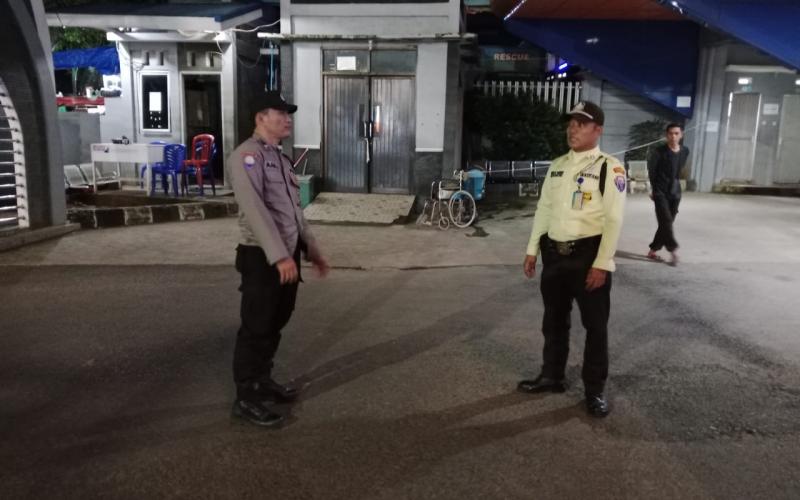Jaga Keamanan Kamtibmas di Seputaran Wilkum, Polsek Ratu Samban Patroli Keliling 