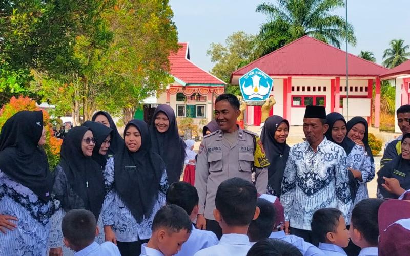 Bhabinkamtibmas Polsek Ketahun Hadiri Mpls di SD N 199 BU