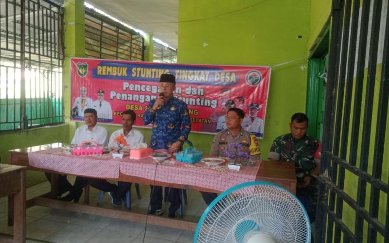 Bhabinkamtibmas Polsek Pino Raya Hadiri Rapat kerja Mini Lokakarya di Desa Suka Bandung