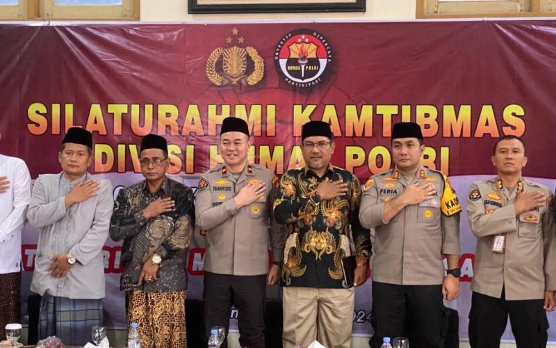 Menjaga Keutuhan Indonesia, Divisi Humas Polri Melaksanakan Kontra Radikal di Jawa Tengah
