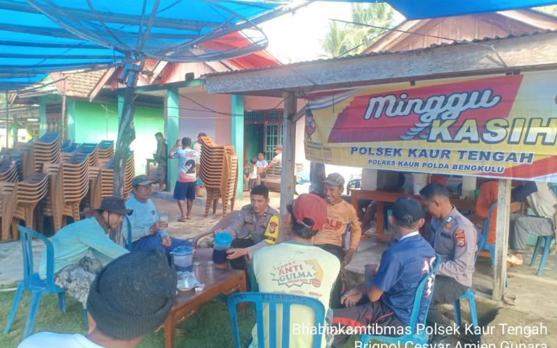 Di Desa Kapahyang Kecamatan Luas, Polsek Kaur Tengah Gelar Minggu Kasih Sampaikan Imbauan Kamtibmas