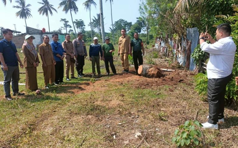 Kanit Binmas Polsek Kota Manna Hadiri Rapat Persiapan Pembangunan dan Persiapan Titik Nol Pembangunan di Kelurahan Binaannya
