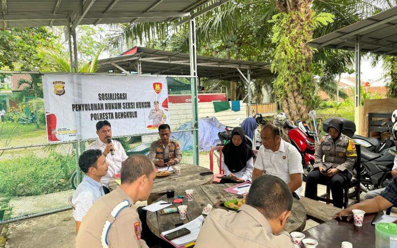 Kasikum Polresta Bengkulu Sosialisasi Hukum Ke Polsek Kampung Melayu