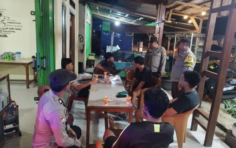 Ciptakan Kamtibmas Kondusif Jelang Pilkada Tahun 2024, Polsek Maje Laksanakan Patroli 