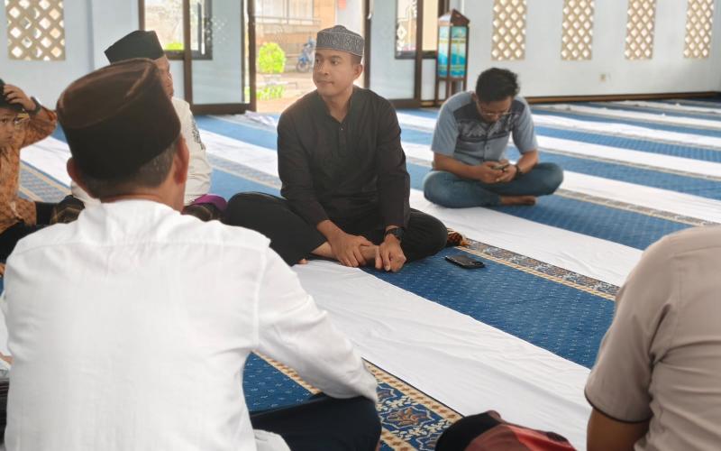 Kapolres Rejang Lebong Jalin Silaturahmi dan Dengarkan Keluhan Warga Melalui Program Jumat Keliling