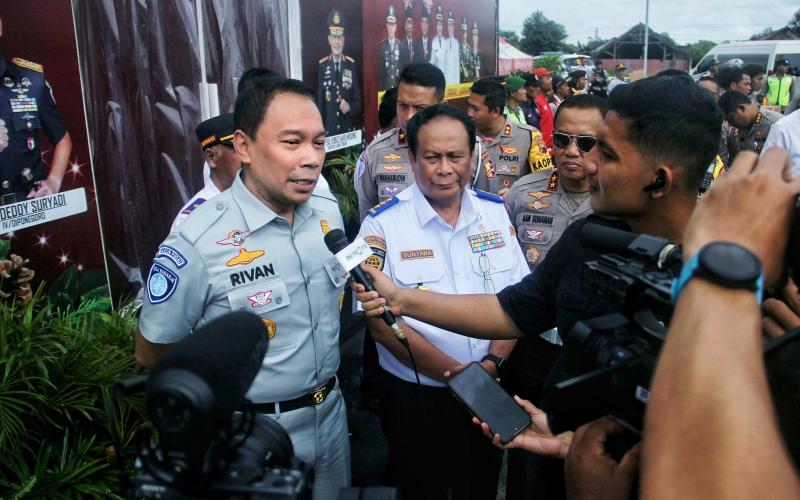 Dirut Jasa Raharja bersama Wamenhub, dan Kakorlantas Polri Gelar Tinjauan Arus Mudik dan Libur Nataru di Tol Jogja-Solo