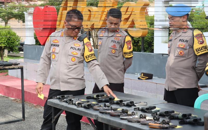 Polres Bengkulu Selatan Lakukan Pengecekan Senjata Api Personel untuk Tingkatkan Pengawasan