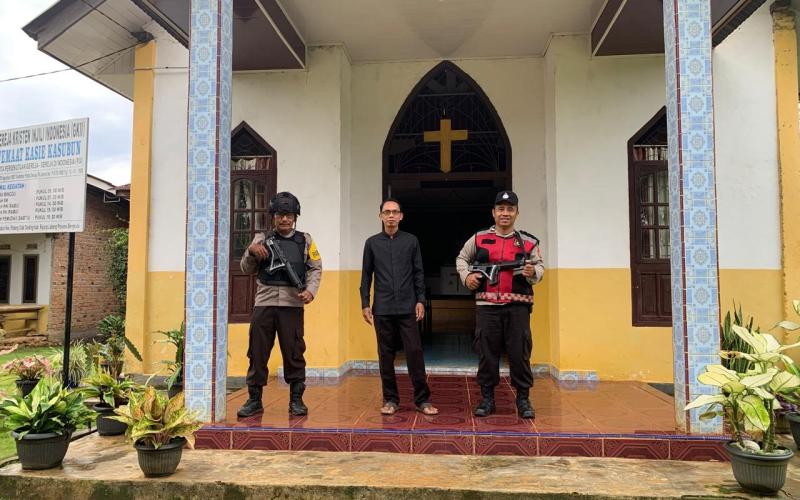 Polsek PU. Tanding Pastikan Ibadah di GKII Kasie Kasubun Berjalan Lancar