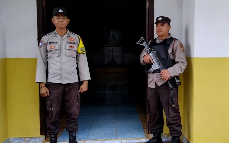 Personel Polsek Padang Ulak Tanding Amankan Ibadah Minggu di Gereja GKII Kasie Kasubun