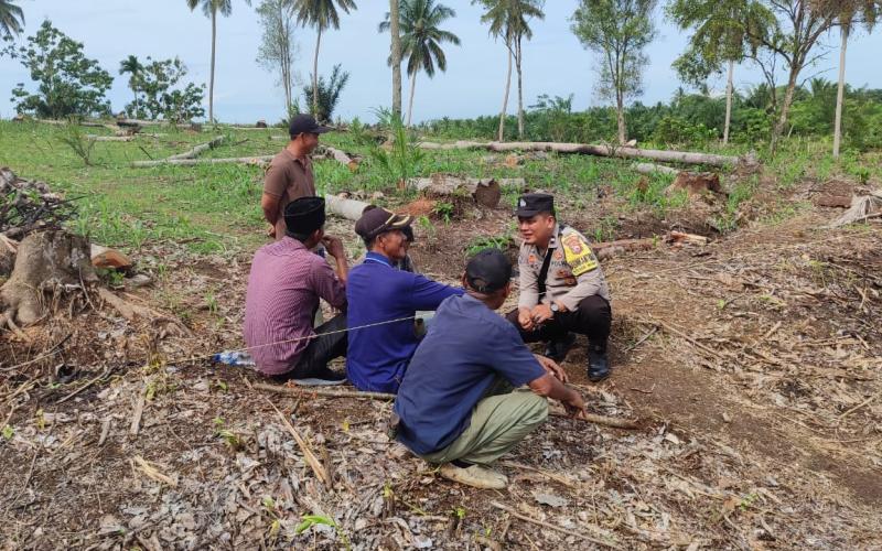 Bhabinkamtibmas Polsek Manna Ajak Warga Tingkatkan Ketahanan Pangan Lewat Sambang Dialogis