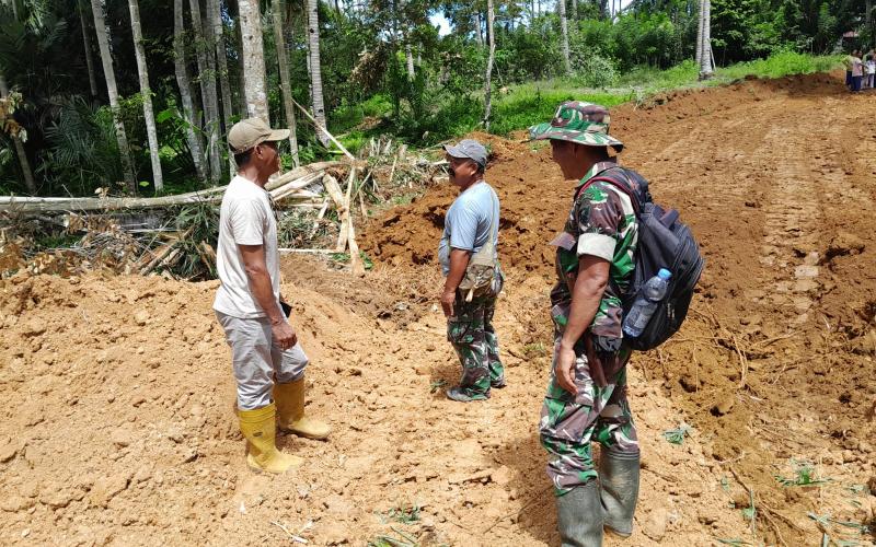 Satgas TMMD Ke-124 Kodim 0408/BS Tinjau Rencana Pembuatan Jembatan 