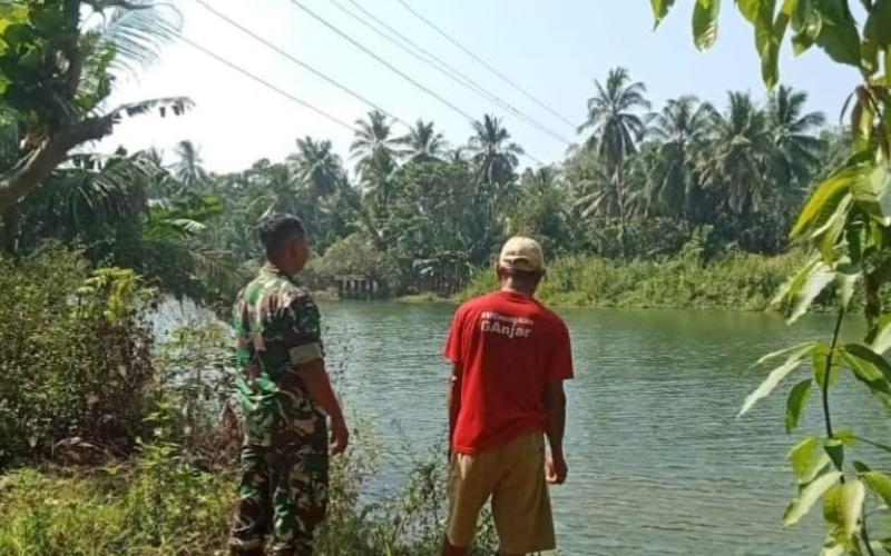 Satgas TMMD Ke-124 Kodim 0408/BS Pantau Aliran Sungai