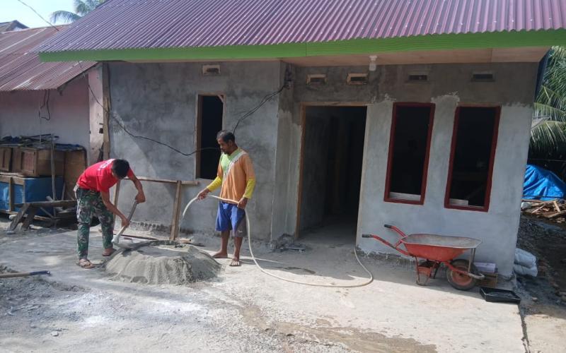 Satgas TMMD Ke-125 Kodim 0408/BS Sudah Mulai Cat Dinding RTLH