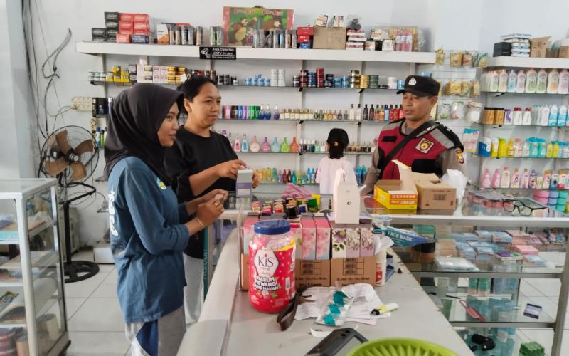 Patroli Sambang Polsek Talo ke Pemukiman dan aktifitas kegiatan Masyarakat dalam rangka Himbauan Kamtibmas