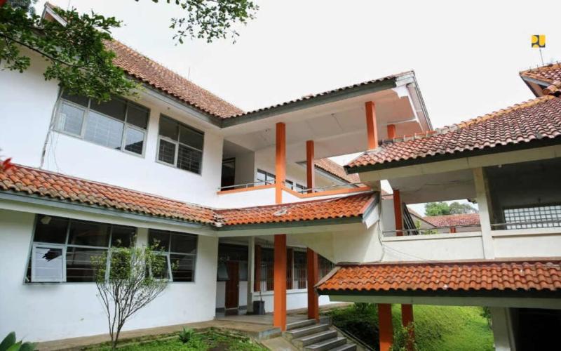 Siswa Sekolah Rakyat Bandung Barat Sampaikan Apresiasi kepada Presiden Prabowo atas Renovasi Kementerian PU