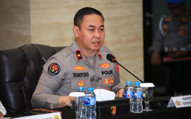 Polri Tegaskan Tidak Ada Rangkap Jabatan: Anggota yang Ditugaskan di Instansi Pusat Dialihkan dari Jabatan di Internal Polri