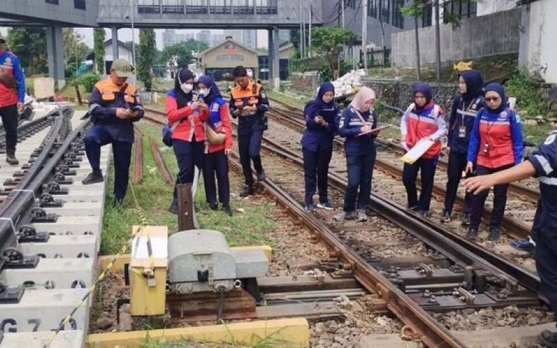 KAI Daop 2 Bandung dan DJKA Kemenhub Lakukan Rampcheck Prasarana Persiapan Angkutan Nataru 2025-2026
