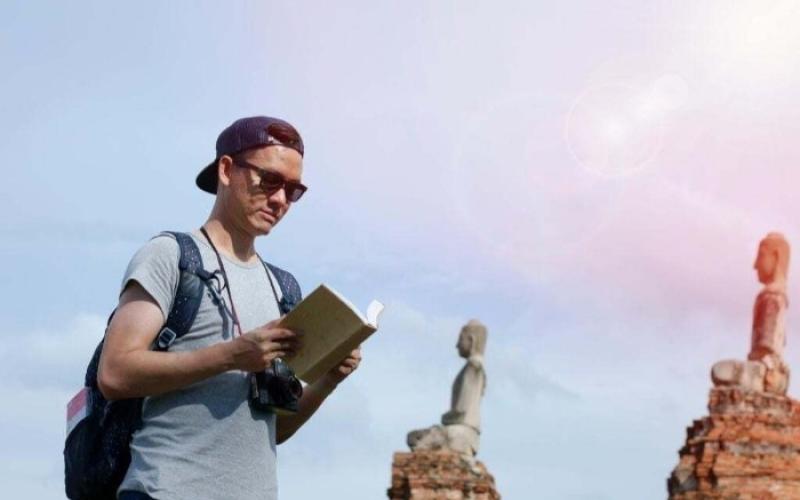 Pentingnya Menyiapkan Dana Cadangan Ketika Traveling