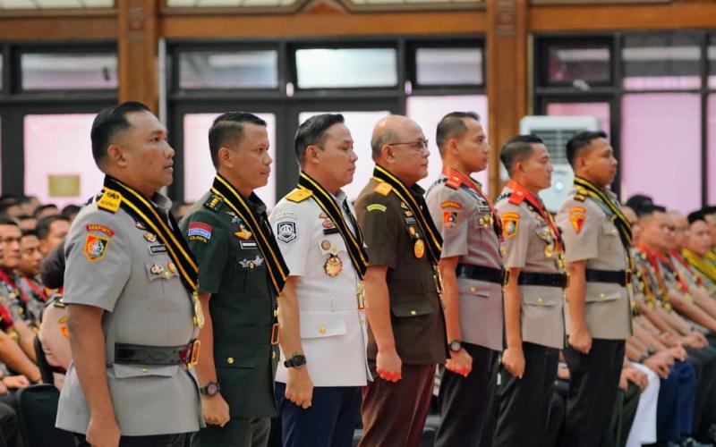 Kapolri Tekankan Sinergi Lintas Institusi dalam Penutupan Pendidikan Sespim Polri Tahun 2025